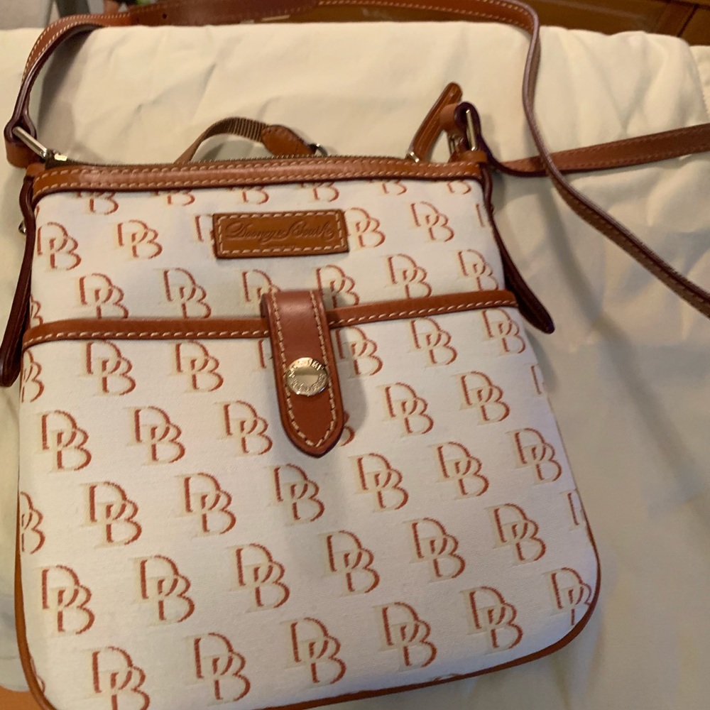 Db crossbody